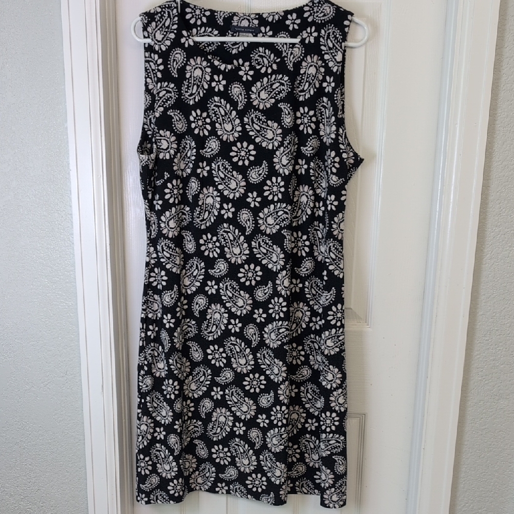Tommy Hilfiger Sleeveless Navy Dress with Paisley Print